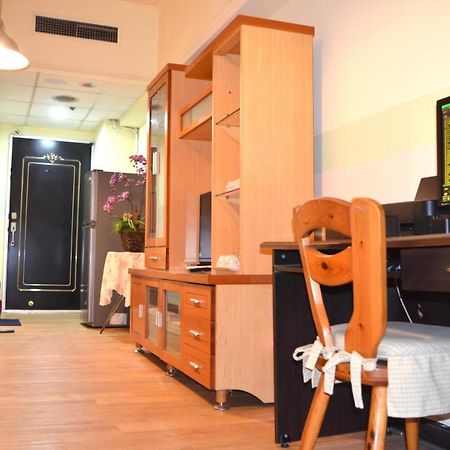 Holo Hostel Тайпей Екстериор снимка