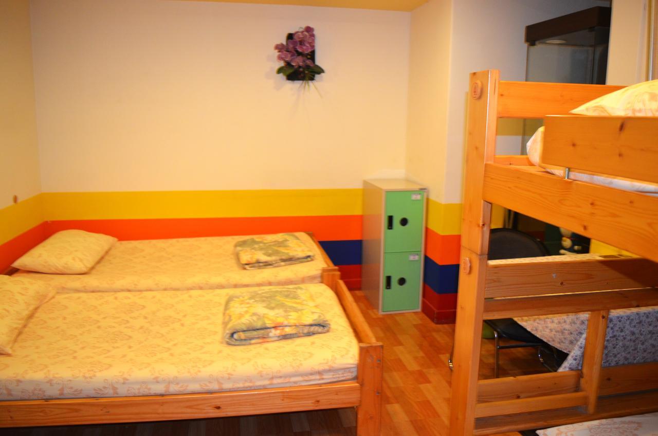 Holo Hostel Тайпей Екстериор снимка